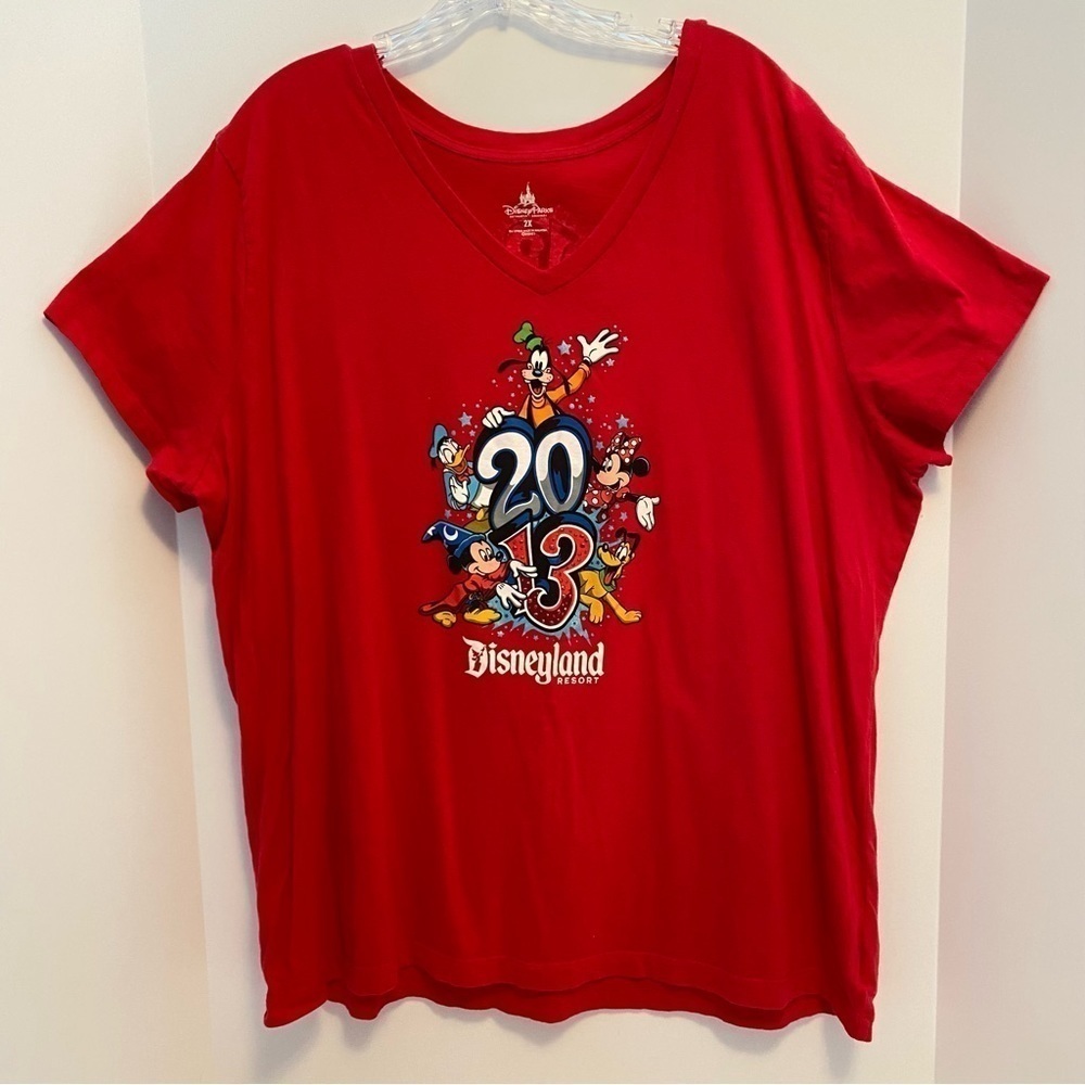 Disney Parks Disneyland Resort Women's Red 2013 Short Sleeve T-Shirt Size 2X
